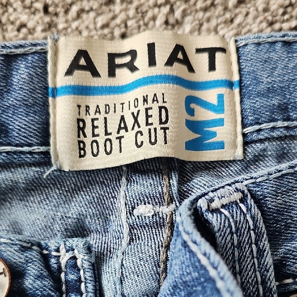 Ariat Blue Denim Jeans - Relaxed Boot Cut - Picture 4 of 8
